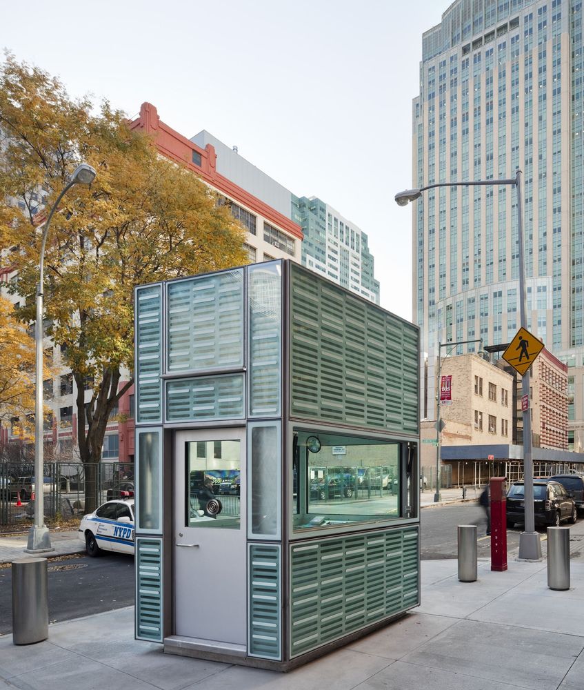 12 Kiosks Appear in Brooklyn 