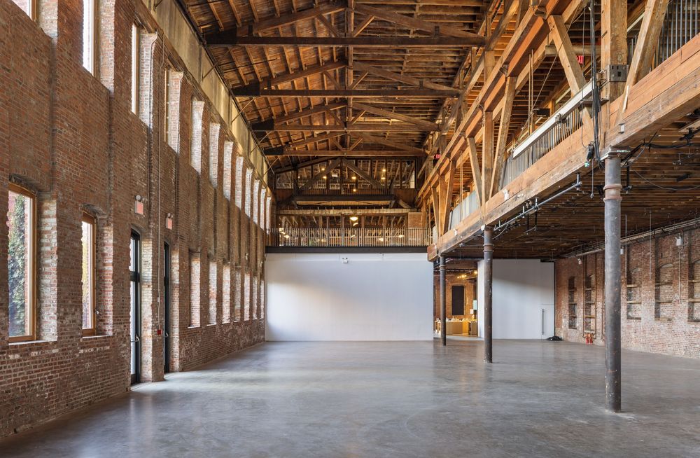 Pioneer Works 