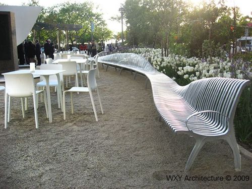 Half Dose #95: Zipper Bench 
